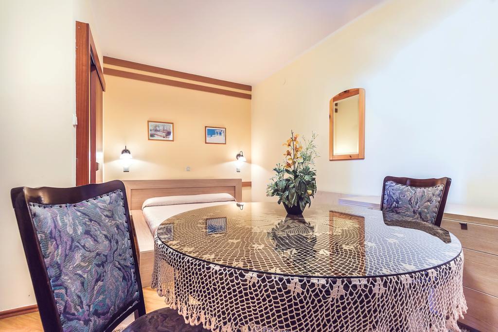 Villa Roses Apartments & Wellness Ičići Exteriér fotografie