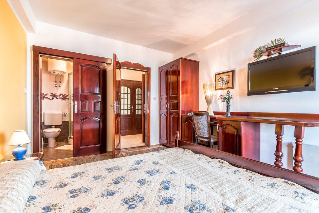 Villa Roses Apartments & Wellness Ičići Exteriér fotografie